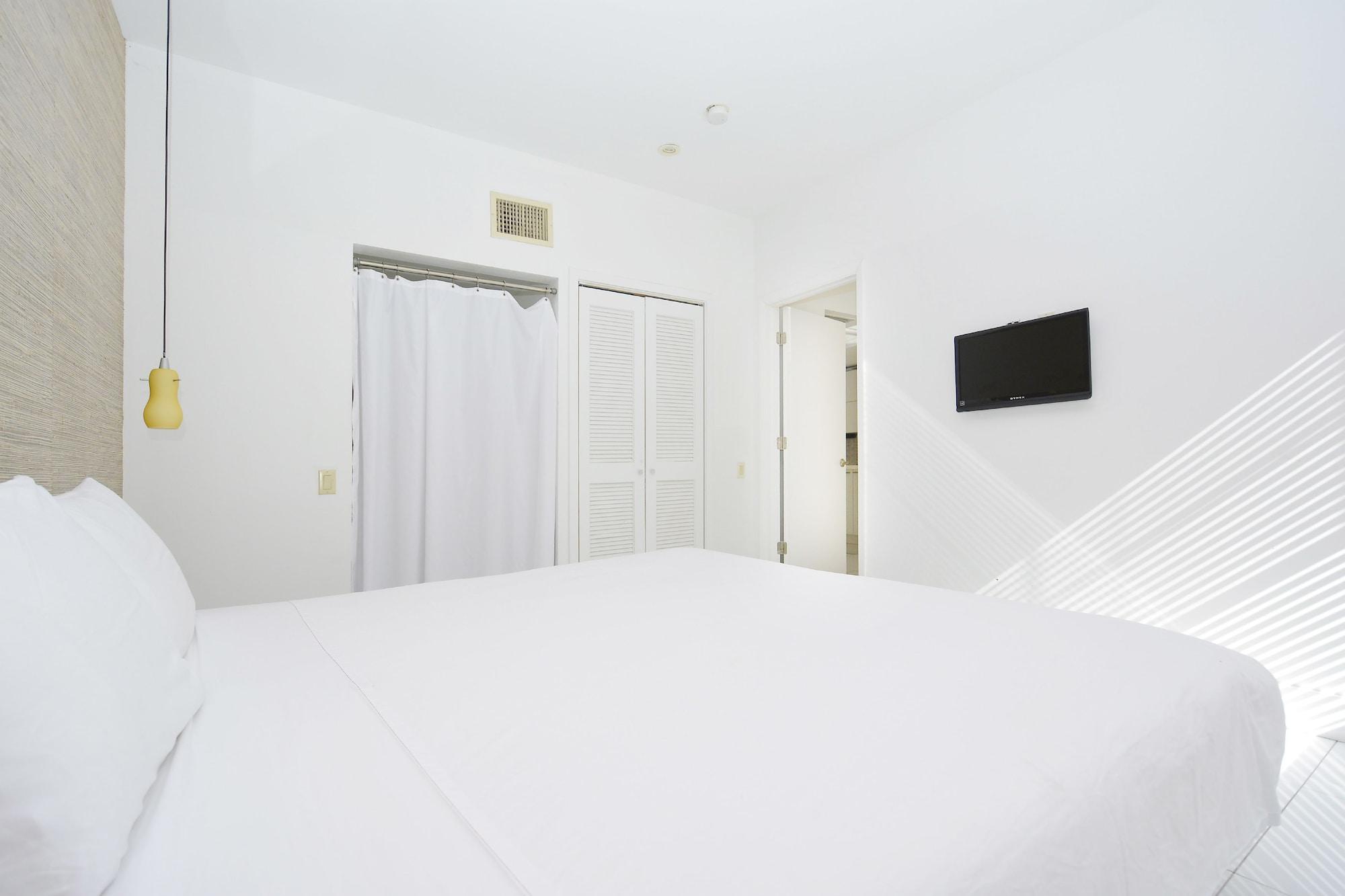 First Street Apartments Miami Beach Bagian luar foto