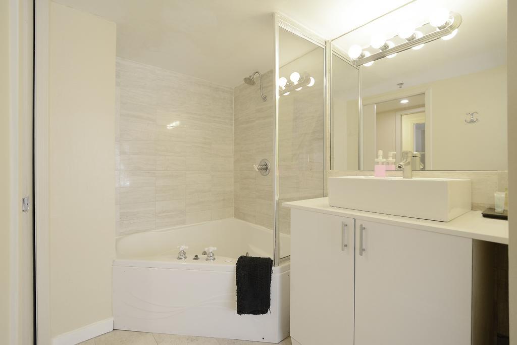 First Street Apartments Miami Beach Bagian luar foto